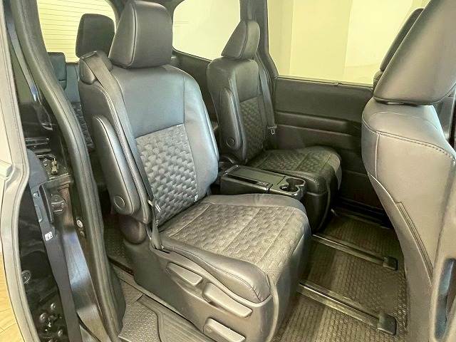 トヨタ ヴォクシーの画像11