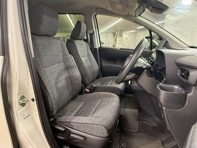 トヨタ シエンタハイブリッドの画像5