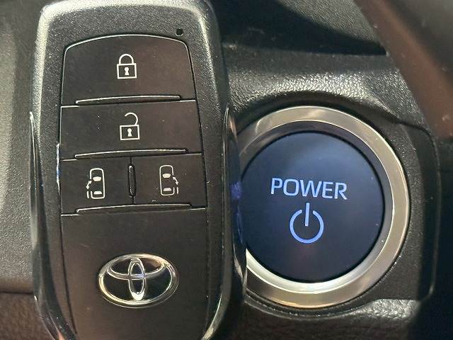 トヨタ シエンタハイブリッドの画像11