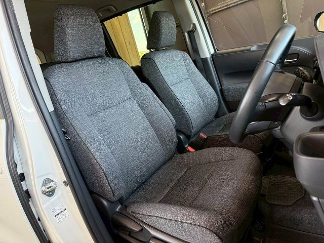 シエンタハイブリッドZ 内装他