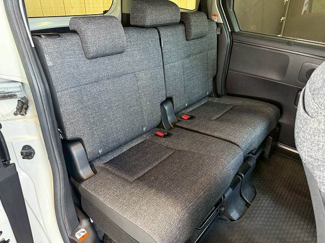 シエンタハイブリッドZ 内装他