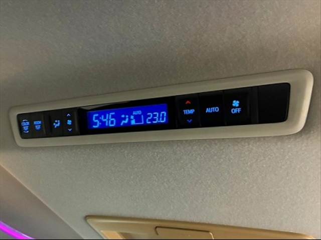 トヨタ アルファードの画像6
