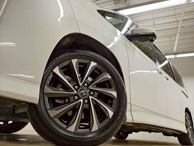 トヨタ&nbsp;ヴォクシーの画像12