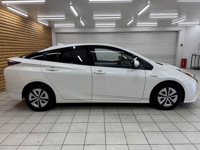 トヨタ プリウスの画像18