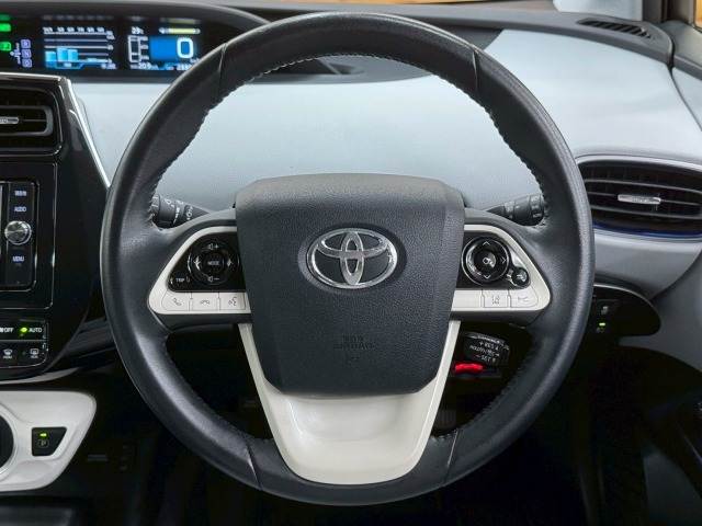 トヨタ プリウスの画像13