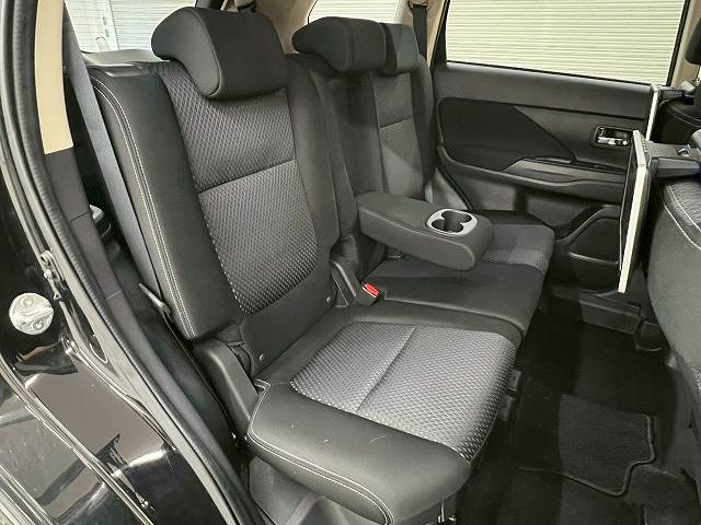 三菱 アウトランダーの画像10