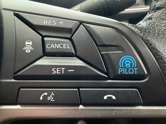 セレナe-POWER ハイウェイスターV 内装他