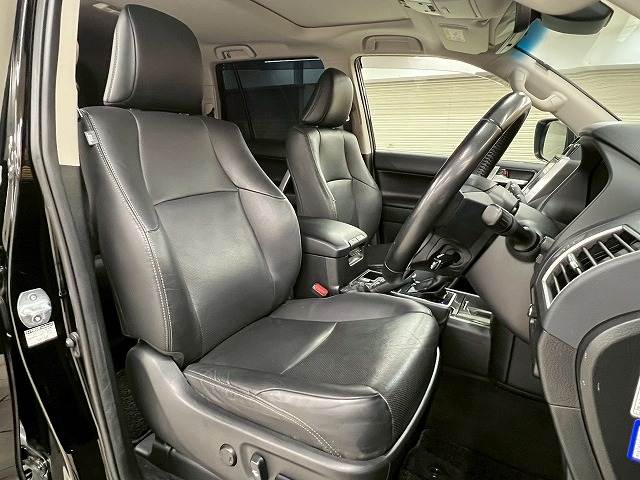 トヨタ ランドクルーザープラドの画像8