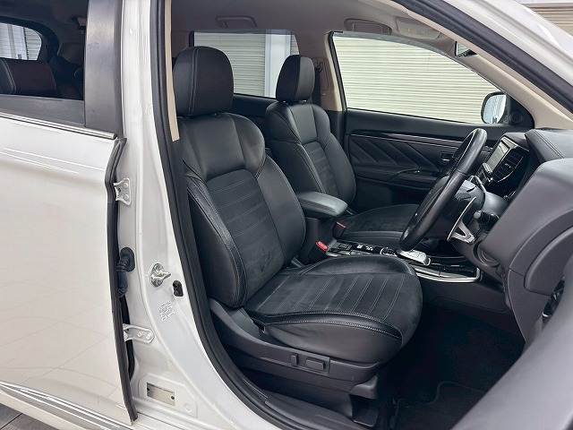 三菱 アウトランダーPHEVの画像8