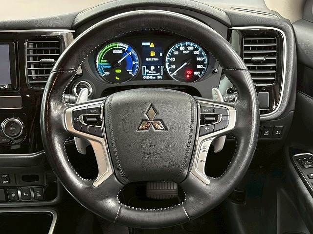 三菱 アウトランダーPHEVの画像13
