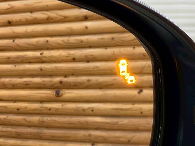 ホンダ ヴェゼルハイブリッドの画像5