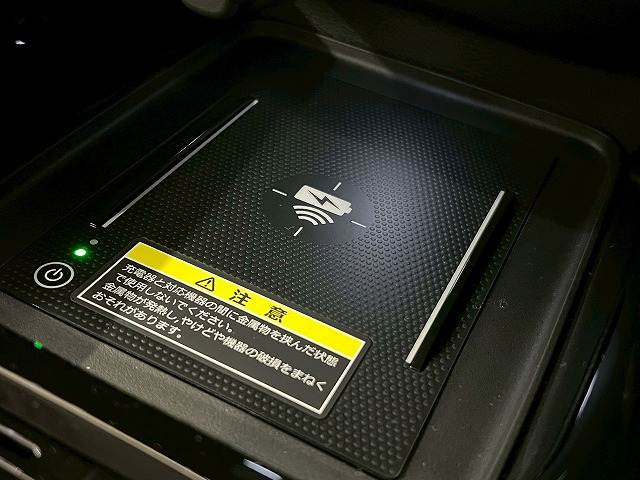 ホンダ ヴェゼルハイブリッドの画像6