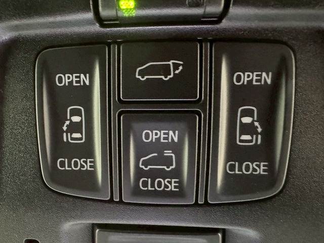 トヨタ アルファードの画像13