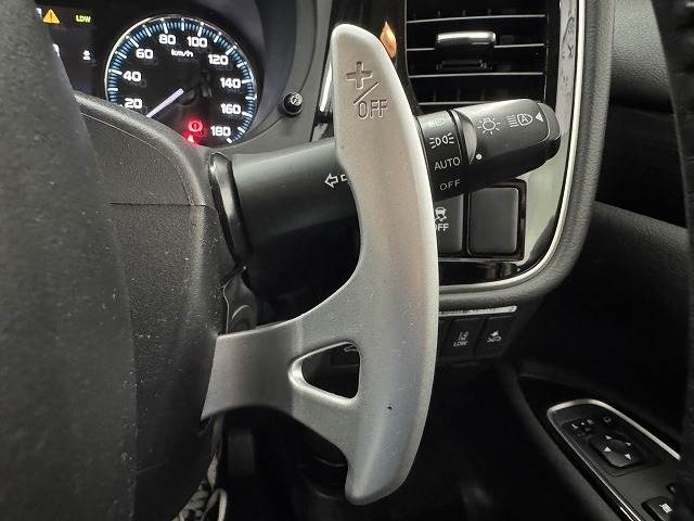 三菱 アウトランダーPHEVの画像16