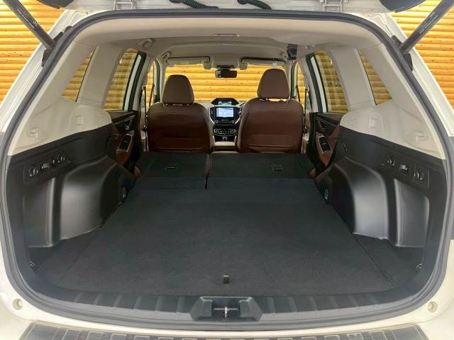 スバル フォレスターの画像20