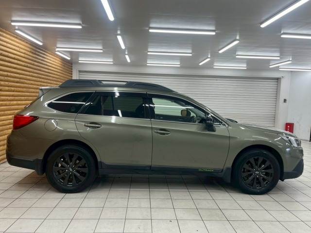 スバル レガシィアウトバックの画像18