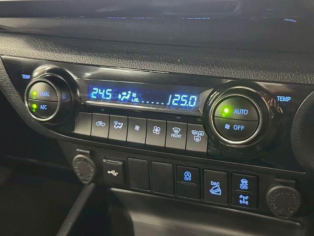 トヨタ ハイラックスの画像12