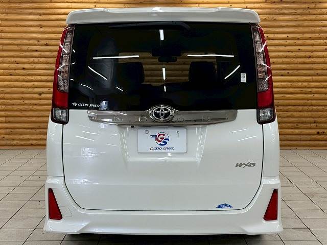 トヨタ ノアの画像19