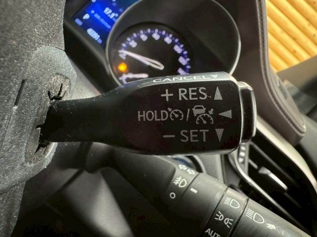 C-HRハイブリッド G 内装他