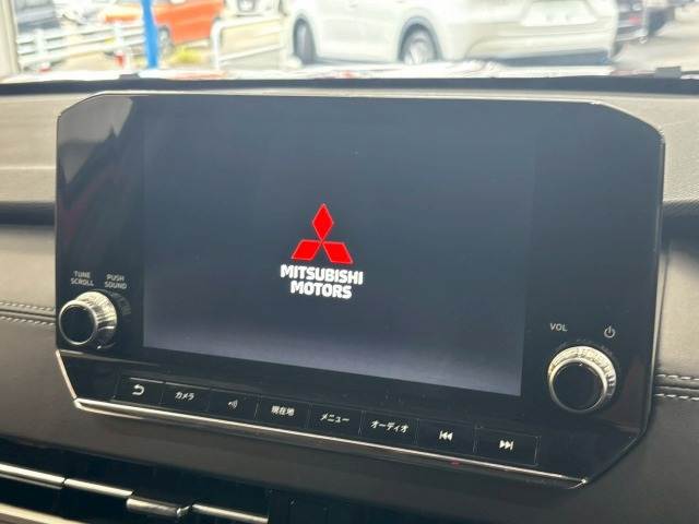 アウトランダーPHEVG 7人乗り 内装他