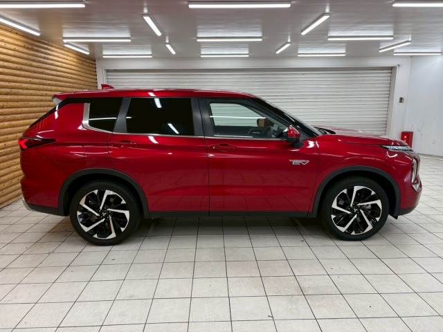 三菱 アウトランダーPHEVの画像18