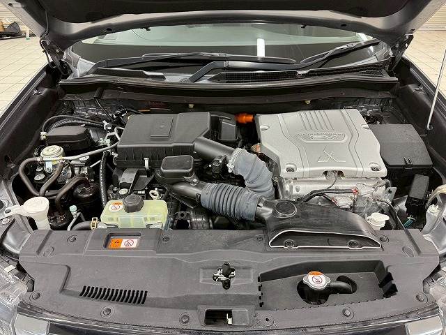 三菱 アウトランダーPHEVの画像14