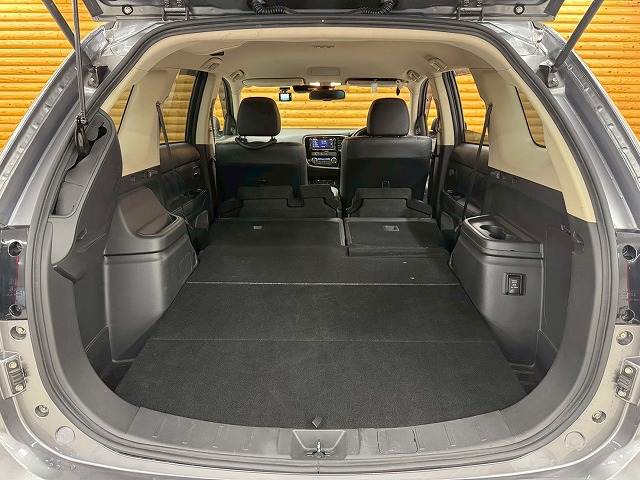 三菱 アウトランダーPHEVの画像20