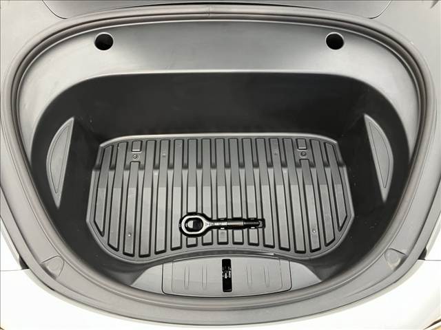 テスラ Model 3の画像18