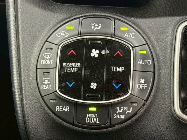 トヨタ ノアの画像12