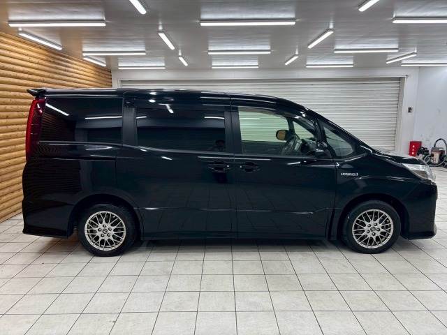 トヨタ ノアの画像18