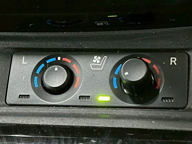 トヨタ アルファードの画像7