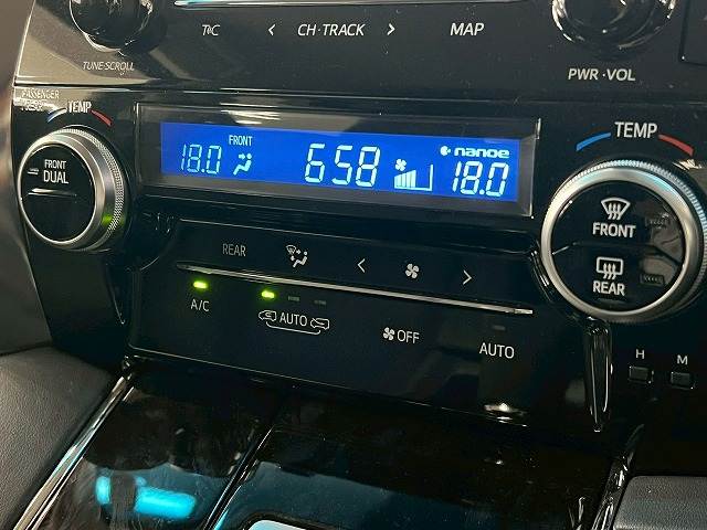 トヨタ アルファードの画像15