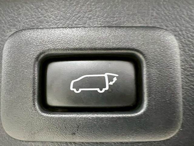 トヨタ アルファードの画像16