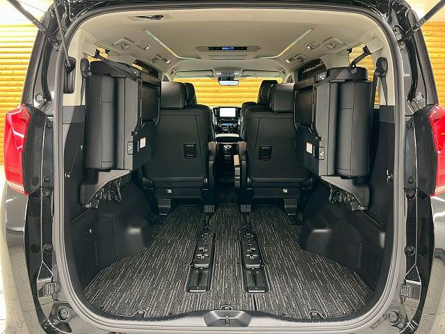 トヨタ アルファードの画像20