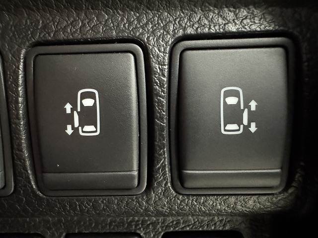 エルグランド250Highway STAR S Urban CHROME 内装他