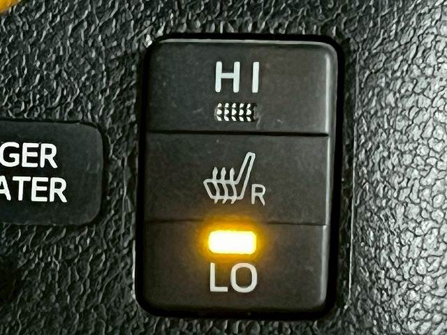 プリウスA プレミアム “ツーリングセレクション” 内装他