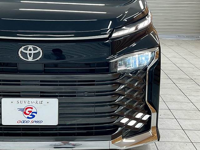 トヨタ ヴォクシーの画像10