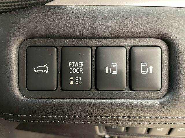 三菱 デリカD5の画像12