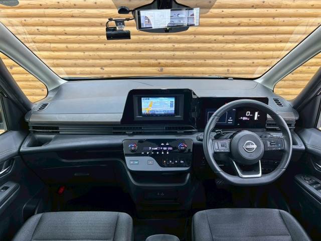 セレナe-POWER ハイウェイスターV 内装他