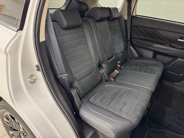 三菱 アウトランダーPHEVの画像9