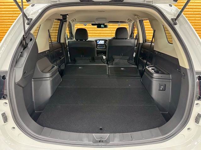 三菱 アウトランダーPHEVの画像20