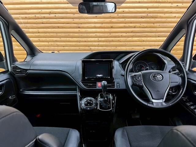 ノアSi“W×B” 内装他