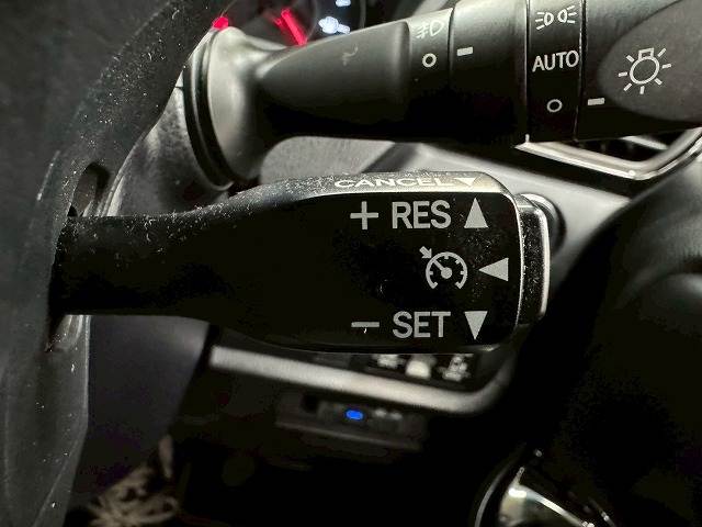 ノアSi“W×B” 内装他