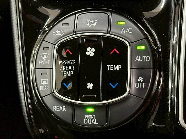 トヨタ ノアの画像13