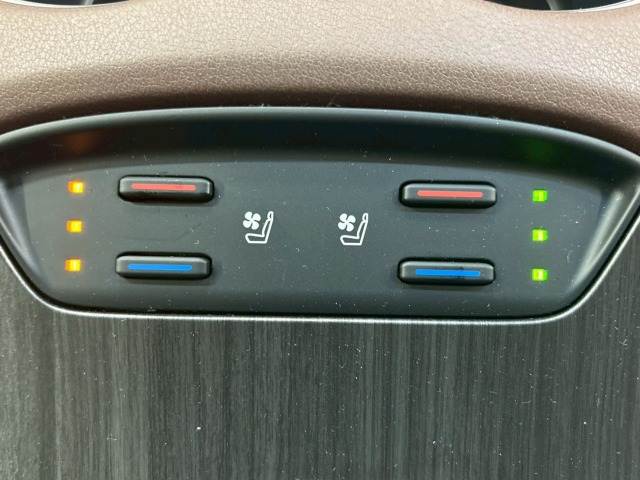 ハリアーZ “Leather Package” 内装他