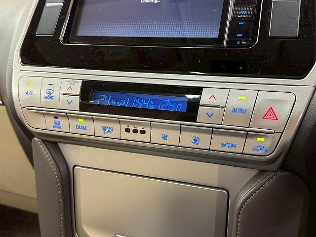 トヨタ ランドクルーザープラドの画像13