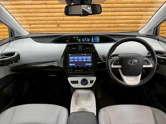 プリウスA “ツーリングセレクション” 内装他