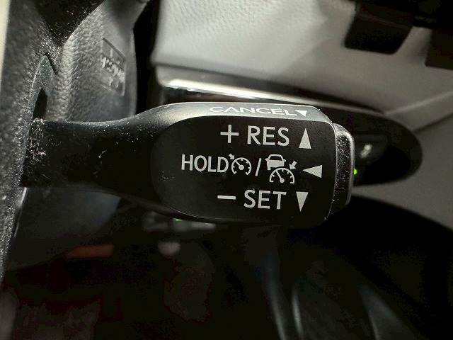 プリウスA “ツーリングセレクション” 内装他