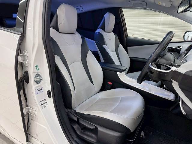 トヨタ プリウスの画像9