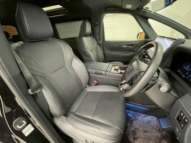 トヨタ ヴェルファイアハイブリッドの画像9